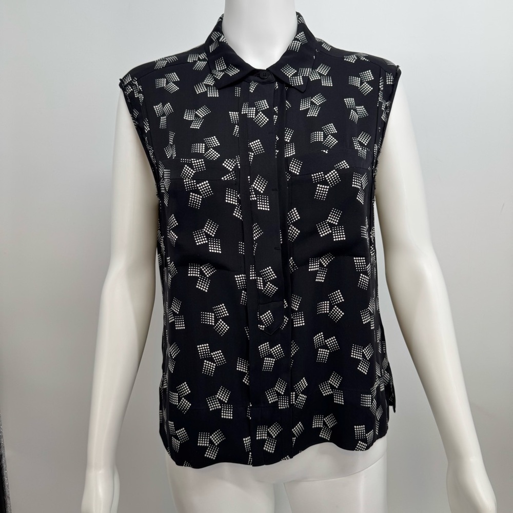 Diane von Furstenberg Silk Top Size 10 Black Geometric Hidden Button
